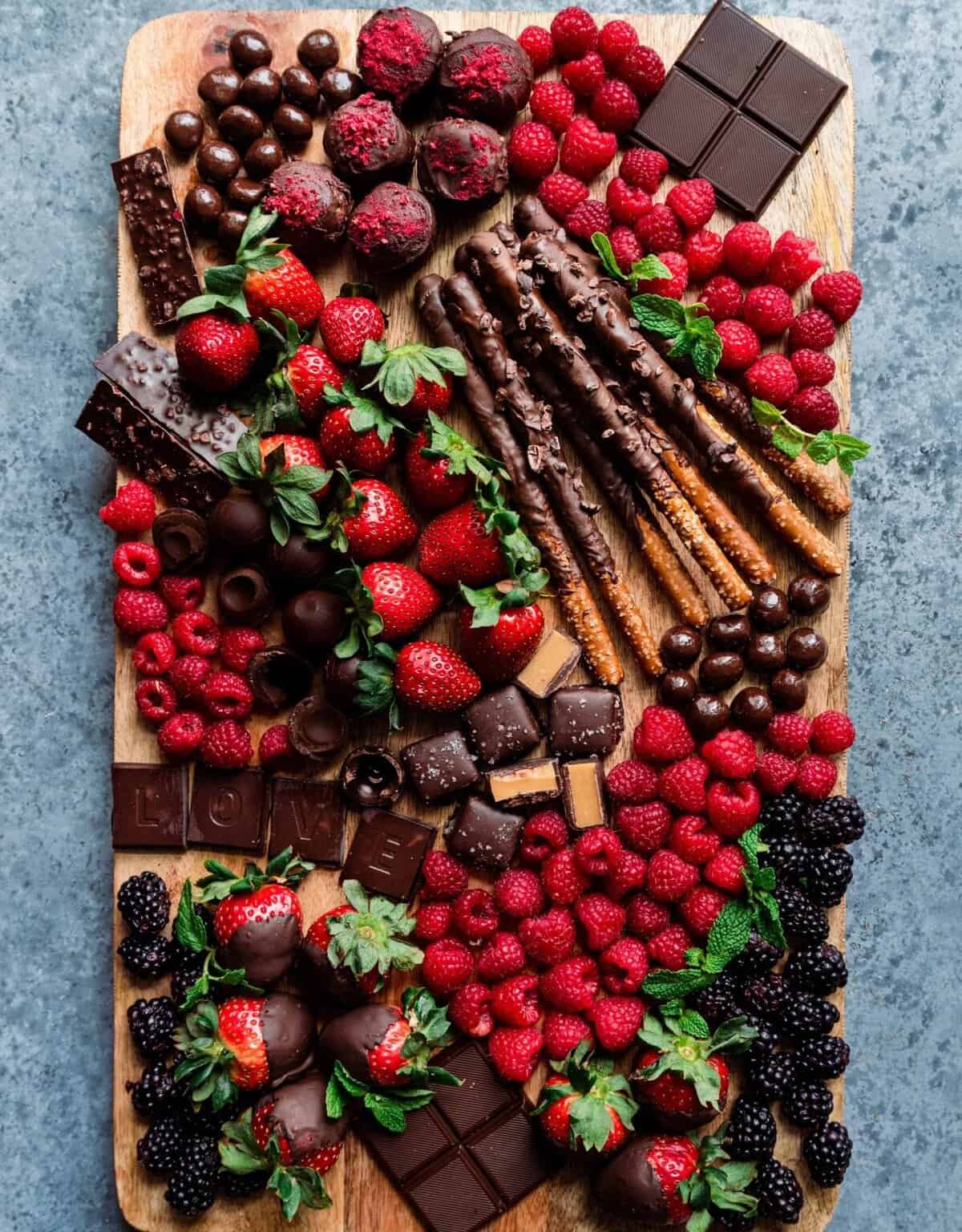 dessert charcuterie boards
