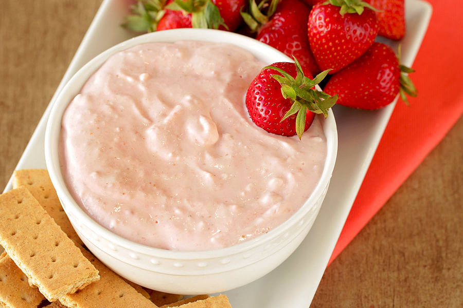 strawberry cheesecake dip