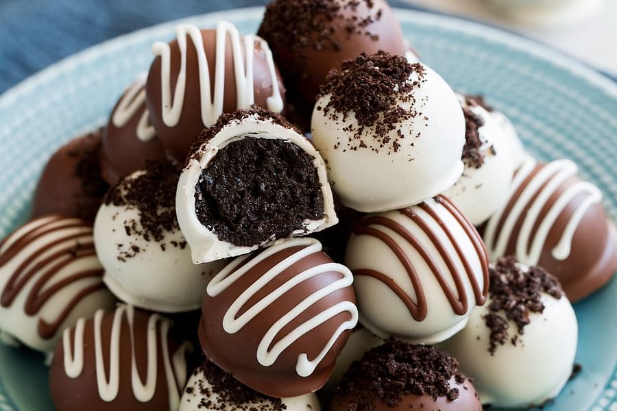 Chocolate Cream Cheese Truffles