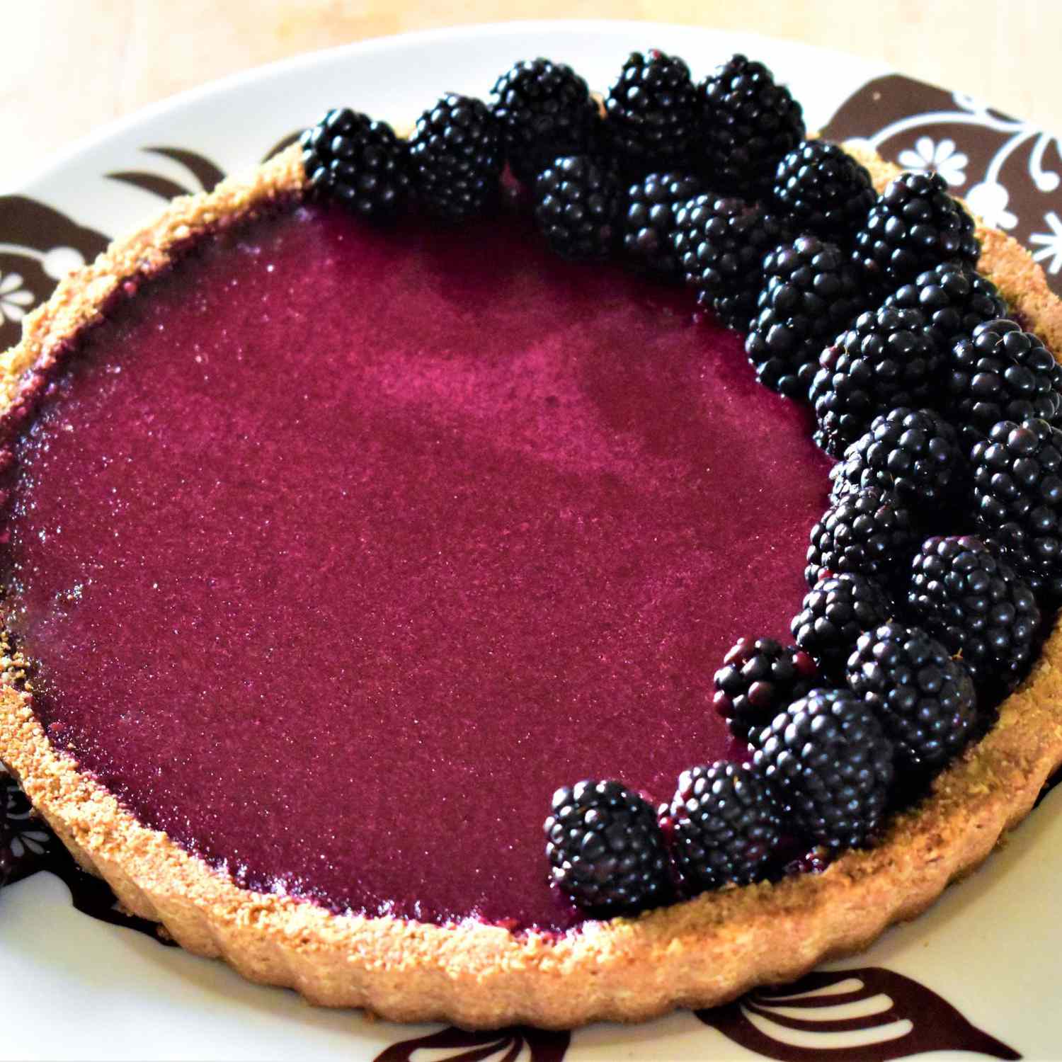 fresh blackberries dessert