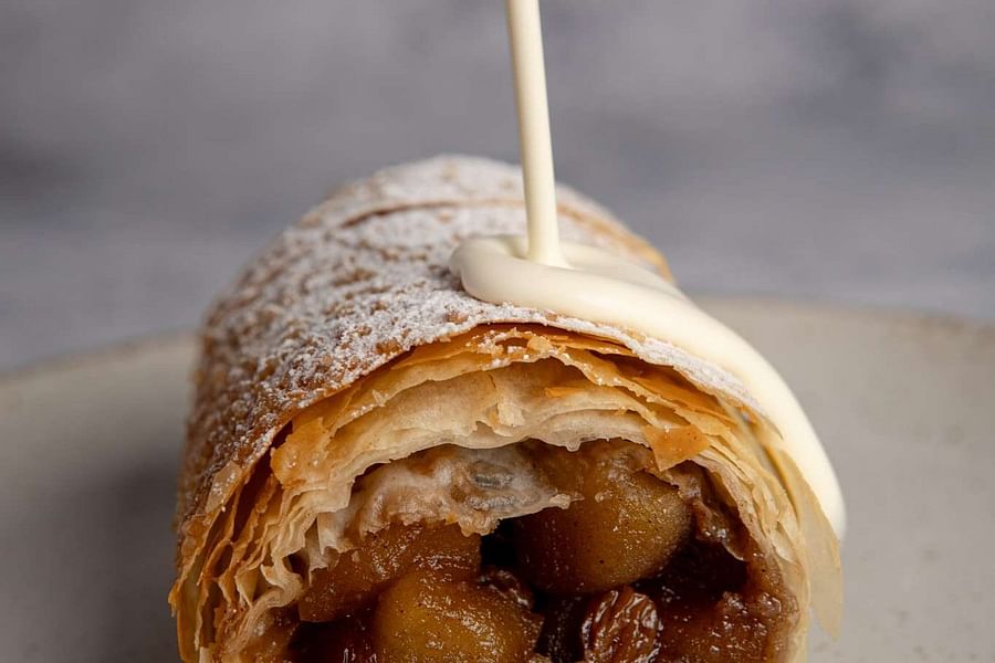 Apple Strudel dessert