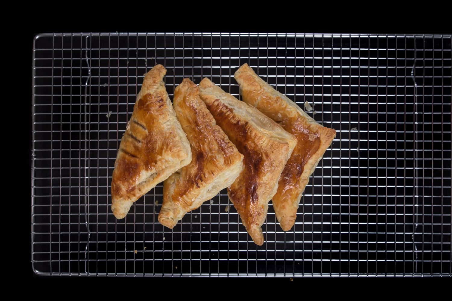Apple turnover pastry