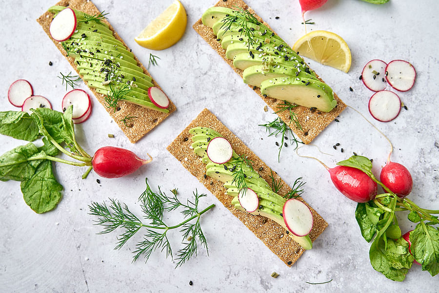 avocado radish rye crispbread