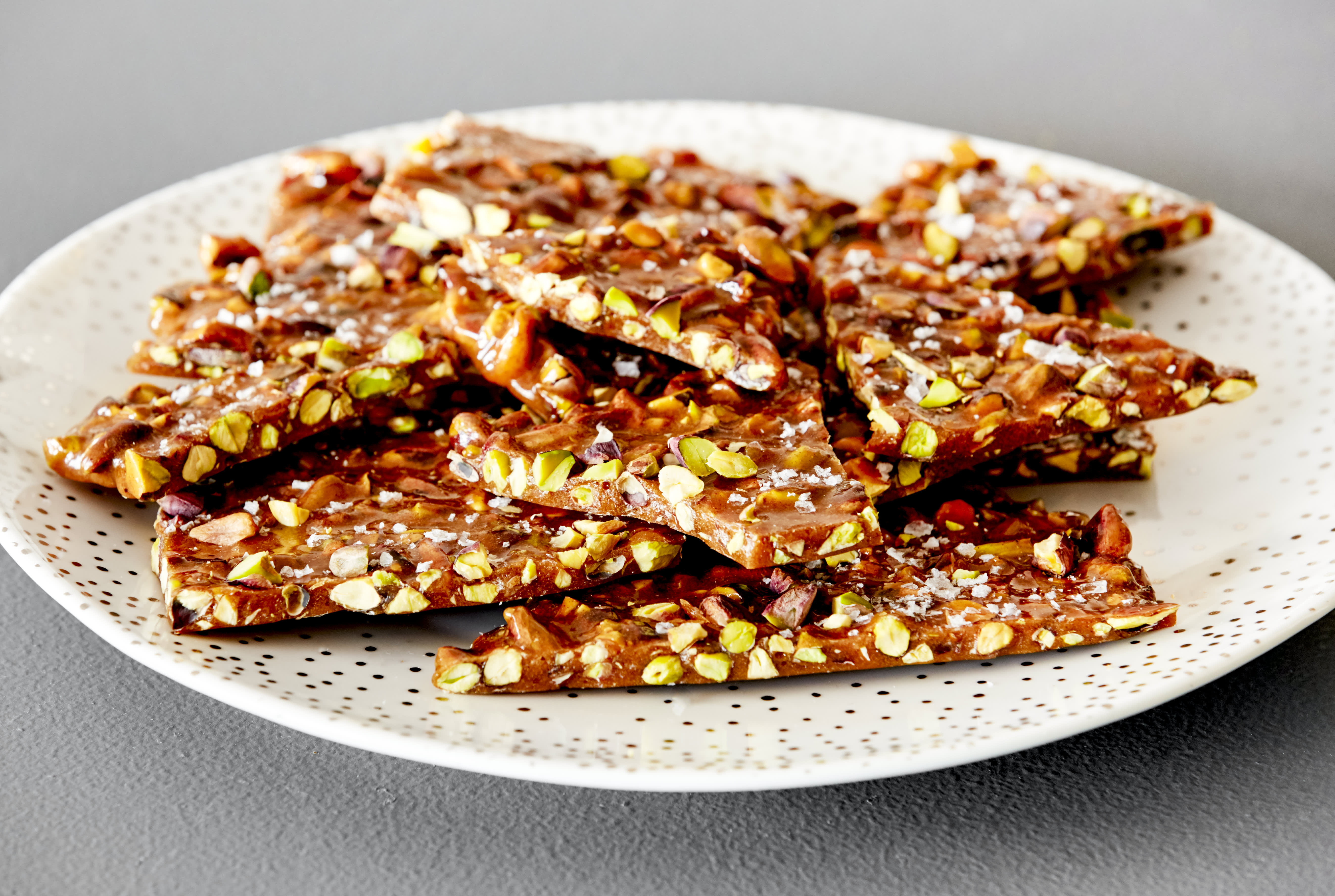 pistachio brittle dessert